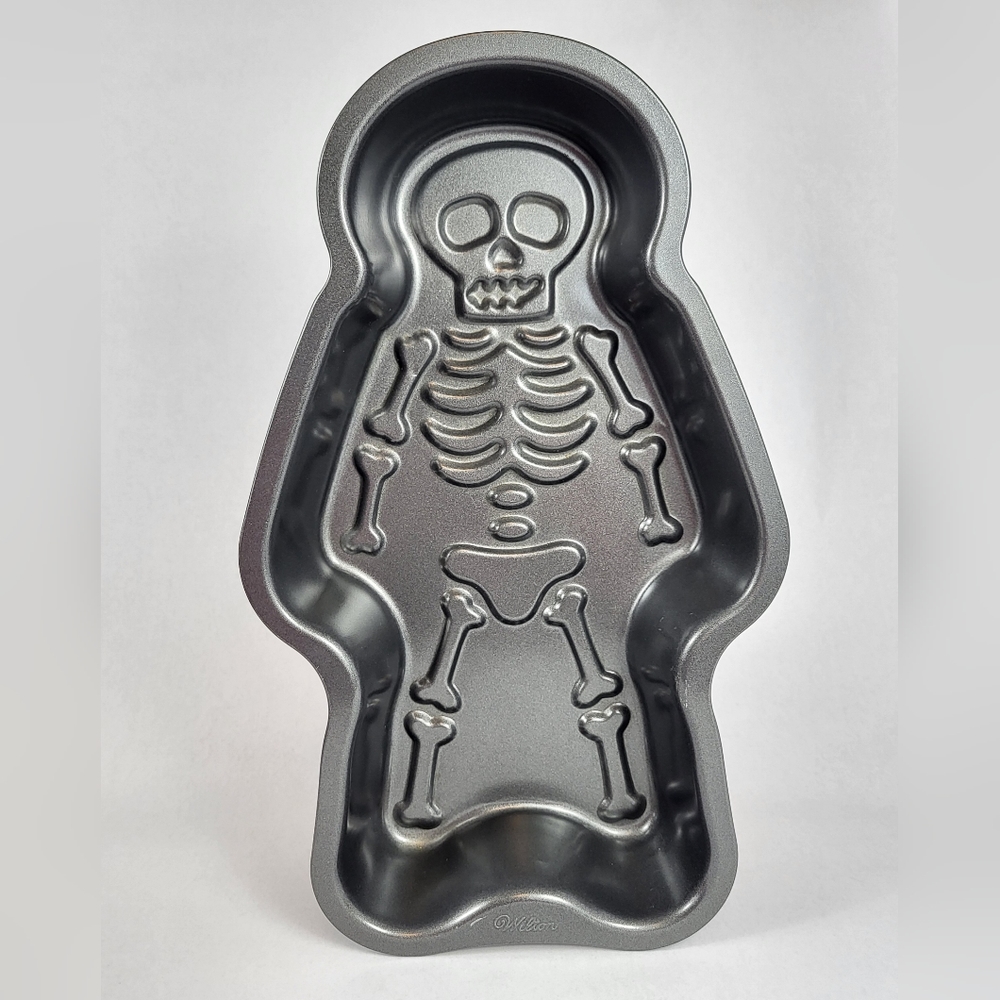 Wilton Skeleton Bones Cake Pan Mold Halloween Party Non Stick Scary